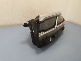 Volkswagen Touareg III Lampa przednia 761941081