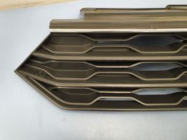 Volkswagen T-Roc Maskownica / Grill / Atrapa górna chłodnicy 2GA853343B