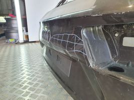 Audi Q7 4M Galinis dangtis (bagažinės) 4M0827569