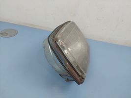 Mercedes-Benz T2 Lampa przednia 1305620046