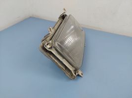 Volkswagen I LT Lampa przednia E134530