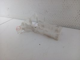 Toyota Yaris Inny element deski rozdzielczej 8267446010