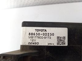 Toyota Yaris Ilmastoinnin ohjainlaite/moduuli 886500D250