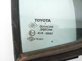 Toyota Yaris Szyba karoseryjna drzwi 6821552011