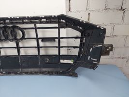 Audi Q8 Maskownica / Grill / Atrapa górna chłodnicy 4M8853651