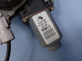 Nissan Almera Takaoven manuaalinen ikkunan nostin 114725