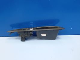 Nissan Primera Support bouton lève vitre porte arrière 82961AV760