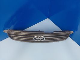 Toyota Corolla E110 Grille calandre supérieure de pare-chocs avant 531111A430