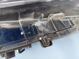 Toyota Land Cruiser (J150) Lampa przednia 8114560N20