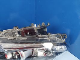 Toyota Land Cruiser (J150) Lampa przednia 8114560N20