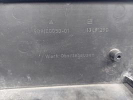 Opel Insignia B Ramka przedniej tablicy rejestracyjnej 13491290