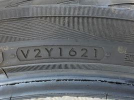 Porsche Cayenne (9Y0 9Y3) Neumático de verano R22 