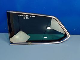 Volkswagen PASSAT B8 Fenêtre latérale avant / vitre triangulaire 3G9845297