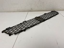 Toyota Yaris Grille inférieure de pare-chocs avant 531120D020