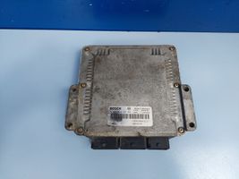 Renault Laguna II Sterownik / Moduł ECU 8200183768