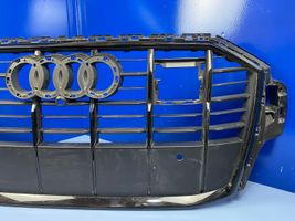 Audi Q7 4M Maskownica / Grill / Atrapa górna chłodnicy 4M0853651AJ