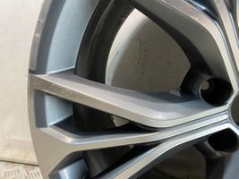 Audi Q8 R21 alloy rim 4M8601025S