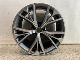 Audi Q8 R21 alloy rim 4M8601025S