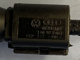 Volkswagen Touareg I Sensor de presión del aceite 1J0973081