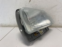 Volkswagen Jetta II Phare frontale 165941006