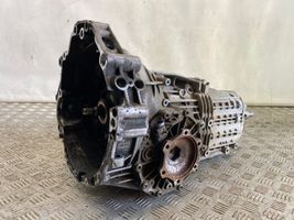 Audi A6 S6 C5 4B Mechaninė 5 pavarų dėžė 012301103T