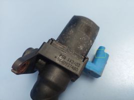 Peugeot 607 Pompe à eau de liquide de refroidissement 9640937480