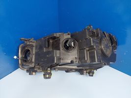 BMW X6 F16 Lampa przednia 7442648