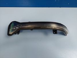 BMW 5 G30 G31 Pagrieziena lukturis spogulī 511674146499