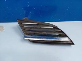 Nissan Primera Grille calandre supérieure de pare-chocs avant 62320AU300