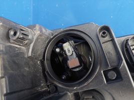 Volkswagen PASSAT B7 USA Lampa przednia 561941005E