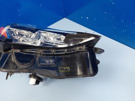 Lexus RC Lampa przednia 8114524220