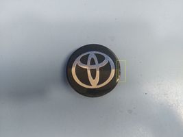 Toyota Corolla Verso AR10 Borchia ruota originale PZ406E96701C