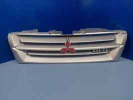 Mitsubishi Pajero Maskownica / Grill / Atrapa górna chłodnicy MR387981