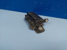 Audi A4 S4 B5 8D Maniglia esterna per portiera anteriore 8D0837207A