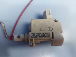 Volkswagen Touareg I Verrouillage du bouchon du réservoir de carburant 3B0959781