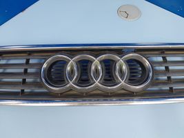 Audi A6 S6 C5 4B Etupuskurin ylempi jäähdytinsäleikkö 4B0853651A