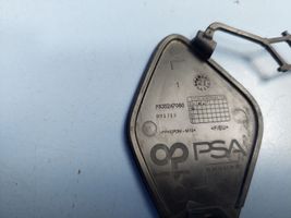 Opel Mokka B Zaślepka haka holowniczego zderzaka tylnego 9835247080