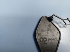 Opel Mokka B Cache crochet de remorquage arrière 9835247080