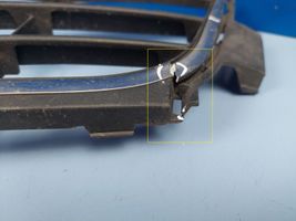 Volkswagen Sharan Kratka dolna zderzaka przedniego 7N0853677