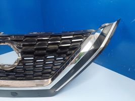 Nissan Qashqai J12 Grille calandre supérieure de pare-chocs avant 623106UAA