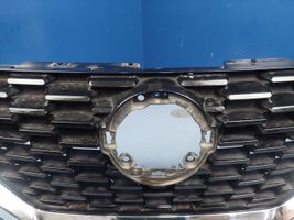 Nissan Qashqai J12 Grille calandre supérieure de pare-chocs avant 623106UAA