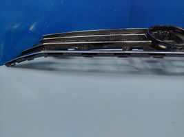 Volkswagen PASSAT B8 Grille calandre supérieure de pare-chocs avant 3G0853653N