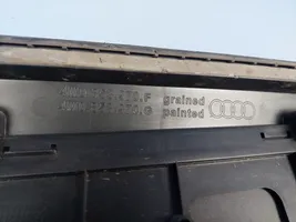 Audi Q7 4M Takaoven lista (muoto) 4M0853970F