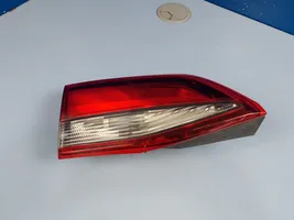 Opel Astra K Lampy tylnej klapy bagażnika 39077378