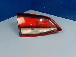 Opel Astra K Lampy tylnej klapy bagażnika 39077378