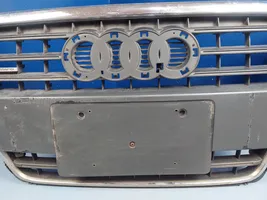 Audi A4 S4 B8 8K Etupuskurin ylempi jäähdytinsäleikkö 8K0853651