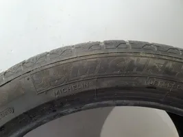 BMW 3 E90 E91 R18 winter tire MICHELIN