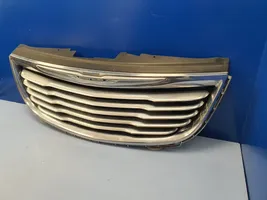 Chrysler Voyager Grille calandre supérieure de pare-chocs avant 11RTC1150M