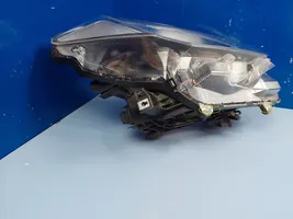 Toyota RAV 4 (XA40) Faro/fanale 8114542680