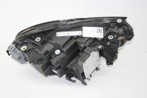 BMW 2 G42 Lampa przednia 5A320F1